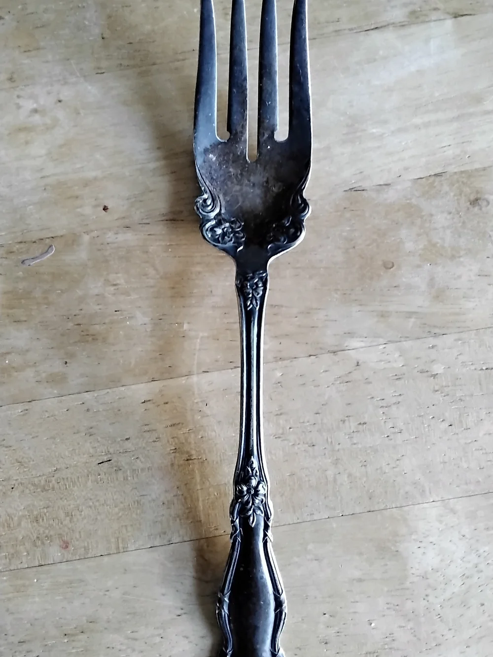 William Rogers & Sons Silver-plated Serving Fork - Classic Floral Design